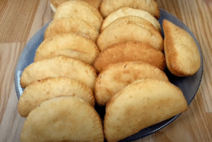 Pastel de Forno com Recheio de Presunto e Queijo