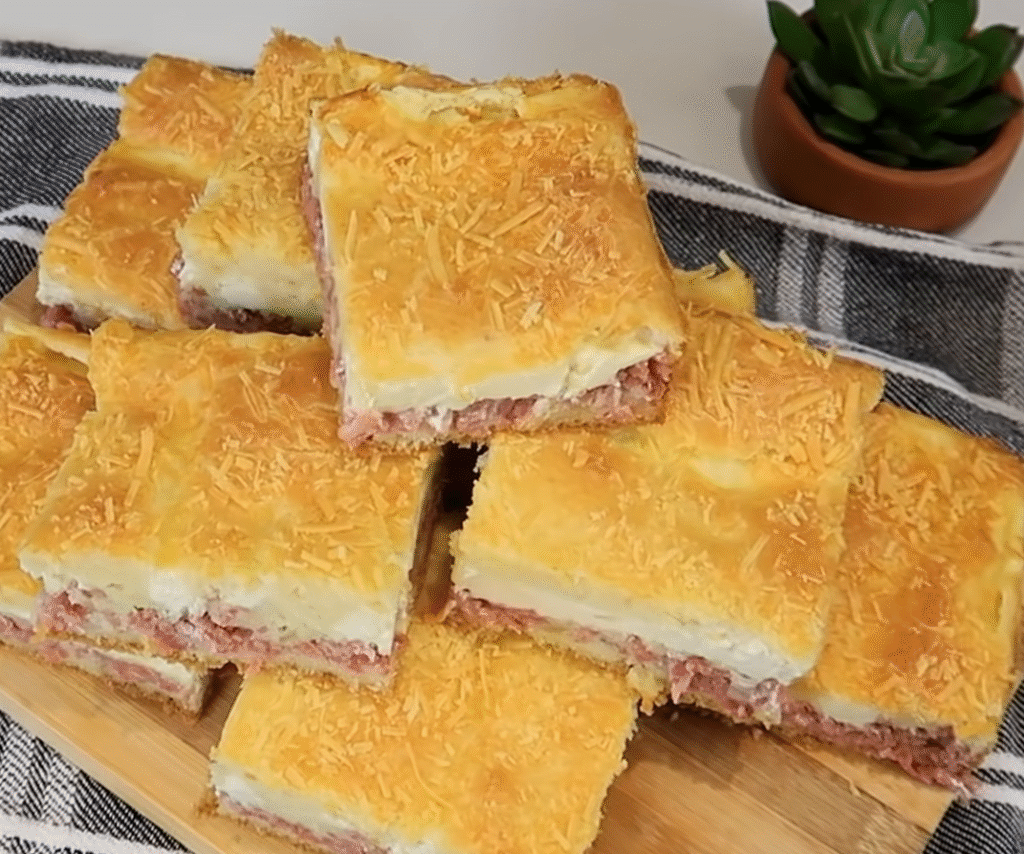 Torta de Calabresa com Catupiry